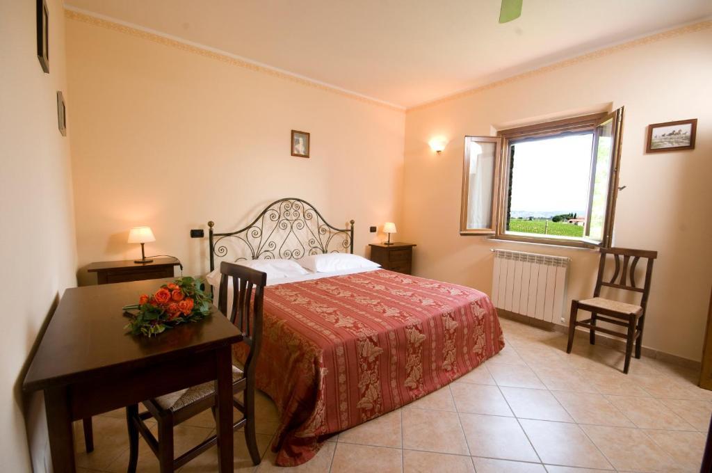 Agriturismo Macinatico San Gimignano Ruang foto